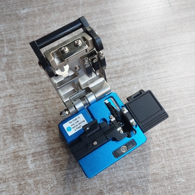High-Precision-Optische Faser-Cleaver-Kit für das Schneiden von 9-16mm nackten Fasern ≤0,5° Schneidwinkel